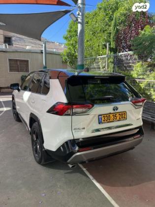 טויוטה RAV4 הייבריד E-motion הייבריד אוט' 2.5 (178 כ''ס) בנזין 2020 למכירה במג'ד אל כרום