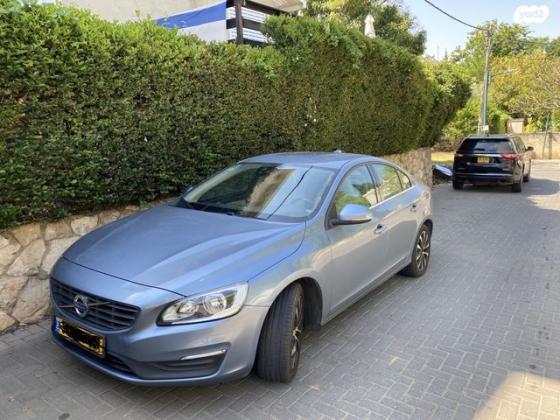 וולוו S60 T5 Kinetic אוט' 2.0 (245 כ''ס) בנזין 2019 למכירה ברמת השרון
