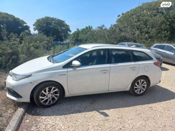 טויוטה אוריס הייבריד TS סטיישן הייבריד אוט' 1.8 (99 כ"ס) בנזין 2015 למכירה ברשפים