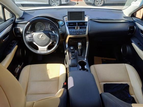 לקסוס NX 4X4 NX200T Premium אוט' 2.0 (238 כ"ס) בנזין 2017 למכירה בראשון לציון