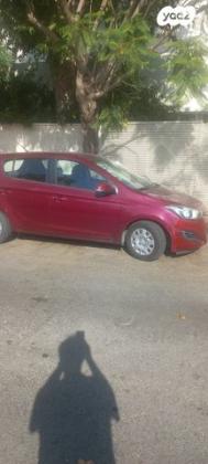 יונדאי i20 Insight אוט' 1.4 (100 כ"ס) בנזין 2014 למכירה ברעננה