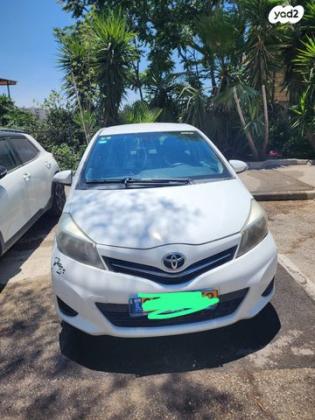 טויוטה יאריס Sol אוט' 1.3 (99 כ"ס) בנזין 2013 למכירה בירושלים
