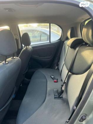 טויוטה יאריס Sol אוט' 1.3 (87 כ''ס) בנזין 2005 למכירה בטבריה