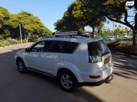 מיצובישי אאוטלנדר 4X4 Comfort אוט' 7 מק' 2.4 (170 כ"ס) [2010-2012] בנזין 2010 למכירה בנתניה