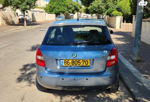 סקודה פאביה Ambiente אוט' 1.6 (105 כ''ס) בנזין 2010 למכירה במודיעין מכבים רעות