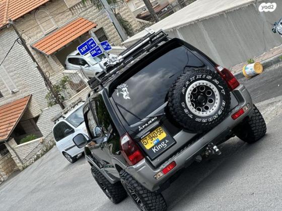 מיצובישי פג'רו קצר 4X4 GLX אוט' דיזל 5 מק' 3.2 (160 כ''ס) דיזל 2004 למכירה ביפיע