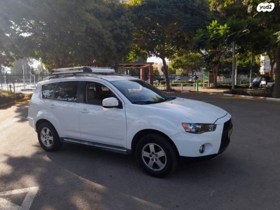 מיצובישי אאוטלנדר 4X4 Comfort אוט' 7 מק' 2.4 (170 כ"ס) [2010-2012] בנזין 2010 למכירה בנתניה