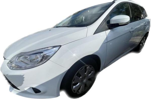 פורד פוקוס Trend סטיישן אוט' 1.6 (125 כ''ס) בנזין 2011 למכירה בכרמיאל