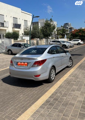 יונדאי i25 Inspire אוט' 1.4 (100 כ''ס) בנזין 2014 למכירה במושב אחיטוב