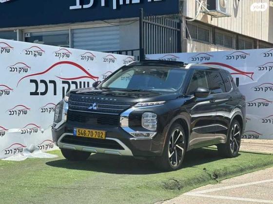 מיצובישי אאוטלנדר 4X4 Luxury אוט' 7 מק' 2.5 (181 כ"ס) בנזין 2021 למכירה בראשון לציון