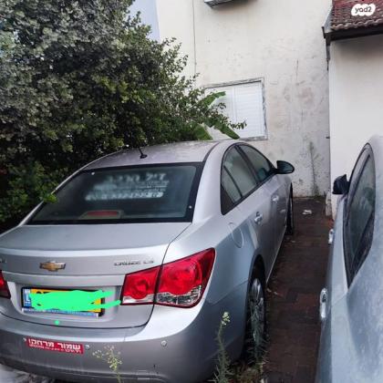 שברולט קרוז LS סדאן אוט' 1.6 (112 כ"ס) בנזין 2010 למכירה בפרדס חנה כרכור