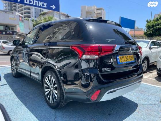 מיצובישי אאוטלנדר Instyle אוט' 7 מק' 2.0 (150 כ"ס) בנזין 2018 למכירה ברחובות
