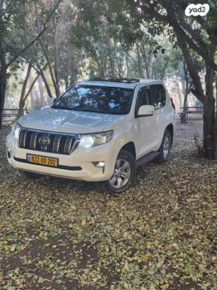 טויוטה לנד קרוזר קצר 4X4 Luxury SWB אוט' 3 דלתות דיזל 2.8 (204 כ''ס) דיזל 2022 למכירה באום אל פחם