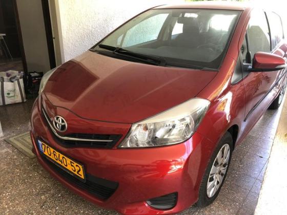 טויוטה יאריס Style אוט' 1.3 (99 כ"ס) בנזין 2014 למכירה בהוד השרון