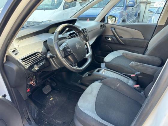 סיטרואן C4 פיקאסו Exclusive אוט' דיזל 7 מק' 2.0 (149 כ''ס) דיזל 2015 למכירה בפתח תקווה