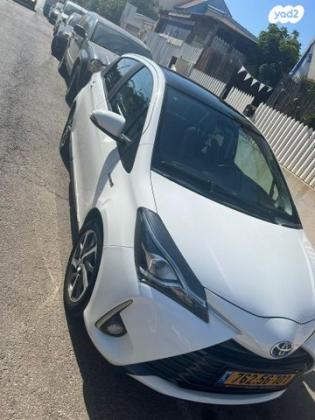 טויוטה יאריס הייבריד Black Sky TSS אוט' 1.5 (73 כ"ס) בנזין 2019 למכירה בנהריה