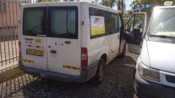 פורד טרנזיט 300S סגור ידני דיזל גג מוגבה 2.4 (90 כ''ס) דיזל 2002 למכירה בבני ברק