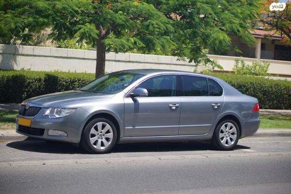 סקודה סופרב (עד 2019) Ambition אוט' 1.8 (160 כ''ס) בנזין 2011 למכירה בפתח תקווה