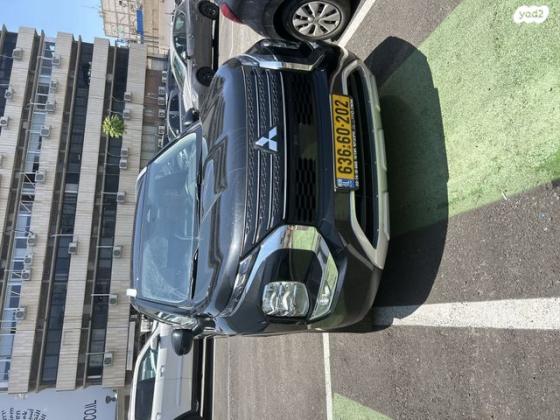 מיצובישי אאוטלנדר Instyle אוט' 7 מק' 2.5 (181 כ"ס) בנזין 2022 למכירה בתל מונד
