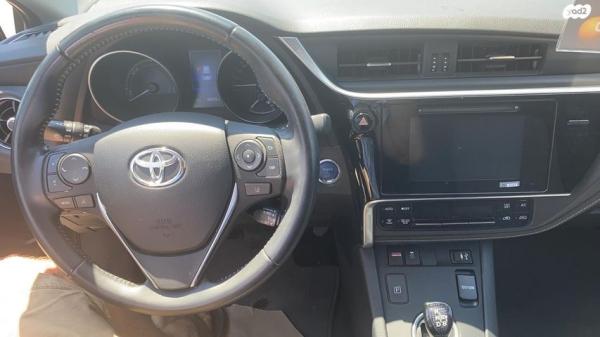 טויוטה אוריס הייבריד TSS הייבריד אוט' 1.8 (99 כ"ס) בנזין 2017 למכירה בנתניה