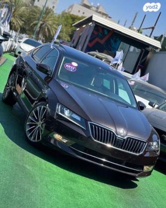 סקודה סופרב (עד 2019) L&K אוט' 2.0 (220 כ''ס) בנזין 2017 למכירה בפתח תקווה