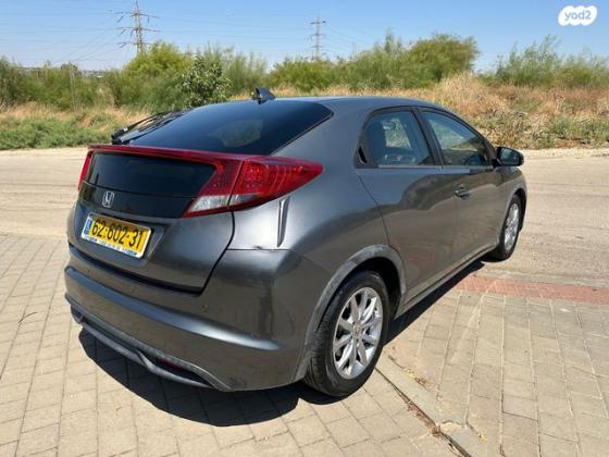 הונדה סיוויק האצ'בק החדשה Comfort אוט' 1.8 (142 כ''ס) בנזין 2015 למכירה בעפולה