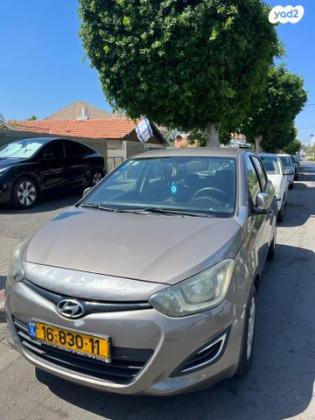 יונדאי i20 Insight ידני 1.2 (85 כ"ס) בנזין 2013 למכירה בראשון לציון