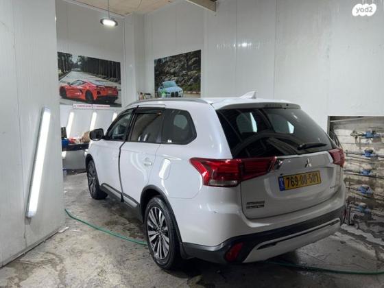מיצובישי אאוטלנדר Instyle אוט' 7 מק' 2.0 (150 כ"ס) בנזין 2019 למכירה בכפר יאסיף