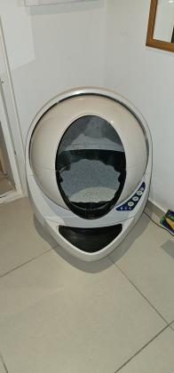 שרותי חתולים רובוטיים ''ליטר רובוט''