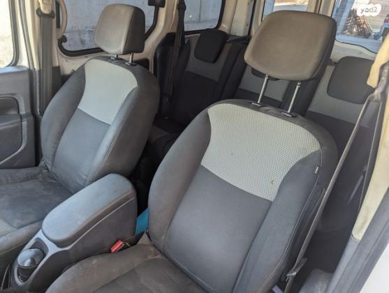 רנו קנגו החדשה Authentiq אוט' בנזין + דלת צד אחת 1.2 (115 כ"ס) בנזין 2018 למכירה בנחף