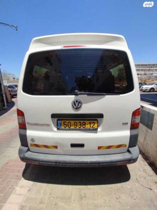 פולקסווגן טרנספורטר מסחרי/נוסעים Kombi ארוך אוט' דיזל 2 מק' 3 דל' 2.0 (140 כ"ס) דיזל 2013 למכירה בראשון לציון