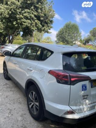 טויוטה RAV4 ארוך 4X4 GLI MC אוט' 2.0 (152 כ"ס) בנזין 2017 למכירה בגבעת חיים איחוד