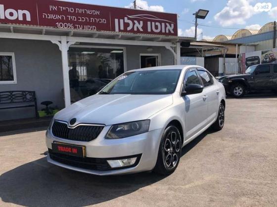 סקודה אוקטביה Elegance אוט' 1.2 (105 כ''ס) [2013-2016] בנזין 2013 למכירה בבת ים