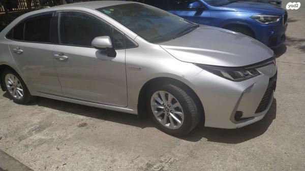 טויוטה קורולה הייבריד Sense סדאן אוט' 1.8 (98 כ''ס) בנזין 2019 למכירה בירושלים