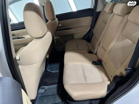 מיצובישי אאוטלנדר Instyle אוט' 7 מק' 2.0 (150 כ"ס) בנזין 2019 למכירה בכפר יאסיף