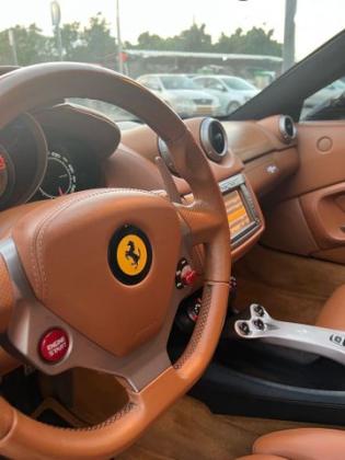 פרארי קליפורניה קבריולט אוט' 4.5 (460 כ''ס) בנזין 2012 למכירה באשדוד