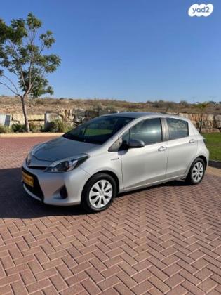 טויוטה יאריס הייבריד Hybrid אוט' 1.5 (74 כ''ס) בנזין 2014 למכירה בבאר שבע