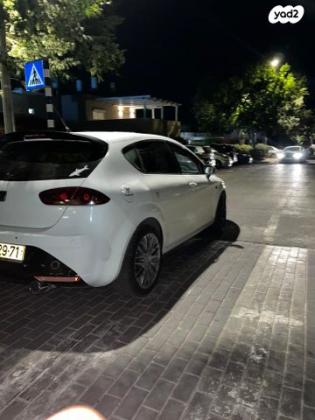 סיאט לאון Style ידני 5 דל' 1.4 (125 כ''ס) בנזין 2010 למכירה בעמנואל