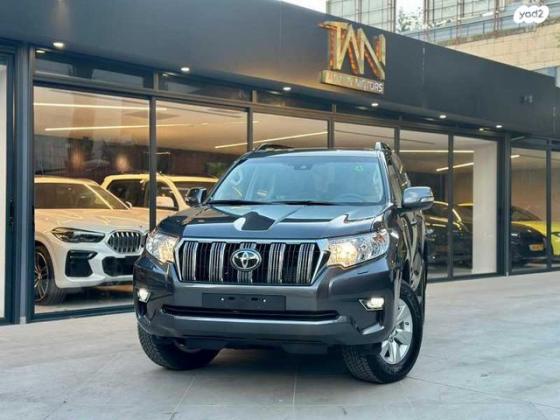 טויוטה לנד קרוזר ארוך SWB אוט' 5 מק' דיזל 3 דל' 2.8 (204 כ"ס) דיזל 2023 למכירה בנצרת עילית u002F נוף הגליל