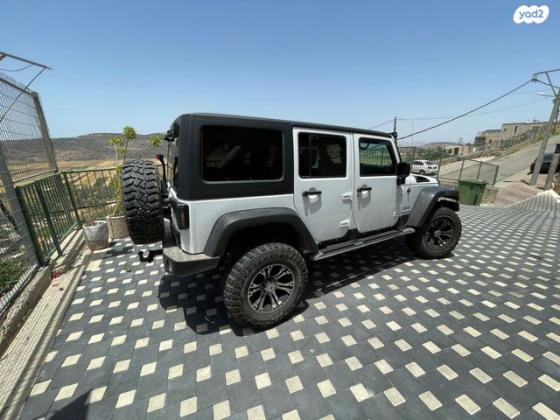 ג'יפ / Jeep רנגלר ארוך 4X4 Unlimited Sport אוט' 3.6 (280 כ''ס) ק'-2 בנזין 2016 למכירה בבועיינה נוג'יידאת