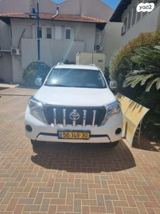טויוטה לנד קרוזר ארוך 4X4 TS אוט' דיזל 5 מק' 3.0 (190 כ''ס) דיזל 2014 למכירה ביבנה