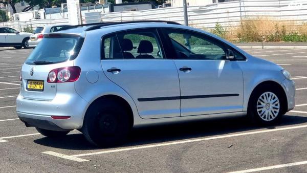 פולקסווגן גולף Trendline אוט' 5 דל' 1.2 (105 כ''ס) [2011-2013] בנזין 2012 למכירה בנתניה