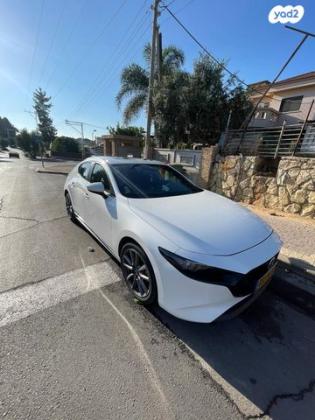 מאזדה j Spirit הצ'בק אוט' 2.0 (165 כ''ס) בנזין 2021 למכירה ברחובות