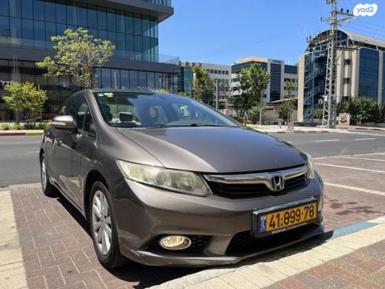 הונדה סיוויק סדאן החדשה Comfort אוט' 1.8 (142 כ''ס) בנזין 2012 למכירה ברמת גן