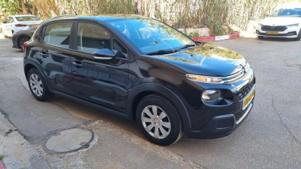 סיטרואן C3 Live אוט' 1.2 (110 כ''ס) בנזין 2017 למכירה בפתח תקווה