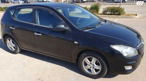 יונדאי i30 Premium אוט' 2.0 (143 כ''ס) בנזין 2009 למכירה בגן יבנה