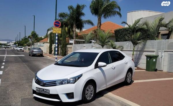 טויוטה קורולה Sun אוט' 1.6 (132 כ"ס) בנזין 2015 למכירה בעפולה