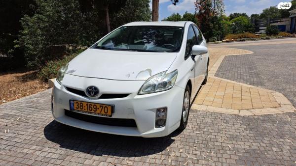 טויוטה פריוס GLI הייבריד אוט' 1.8 (99 כ"ס) בנזין 2010 למכירה ברגבים