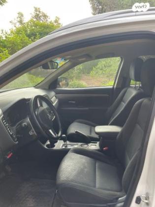 מיצובישי אאוטלנדר Instyle אוט' 5 מק' 2.0 (150 כ"ס) בנזין 2014 למכירה במכמורת