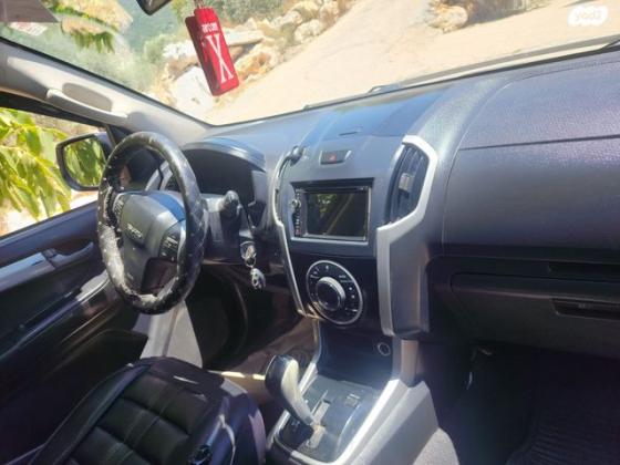 איסוזו 4X4 D-MAX 4X4 LS דאבל קבינה אוט' דיזל 2.5 (163 כ''ס) דיזל 2013 למכירה בפקיעין